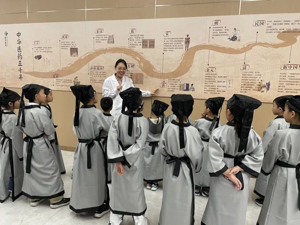 直樂醫(yī)院中醫(yī)研學(xué)行 直樂醫(yī)院中醫(yī)研學(xué)行