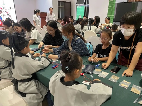 直樂醫(yī)院中醫(yī)研學(xué)行 直樂醫(yī)院中醫(yī)研學(xué)行